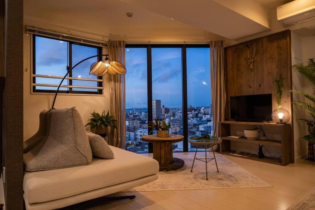 The Penthouse Ginowan Διαμέρισμα Urasoe Εξωτερικό φωτογραφία